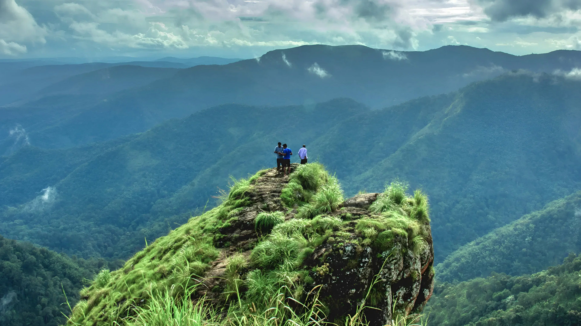 Kerala Package Tour with Kanyakumari thekkady view point